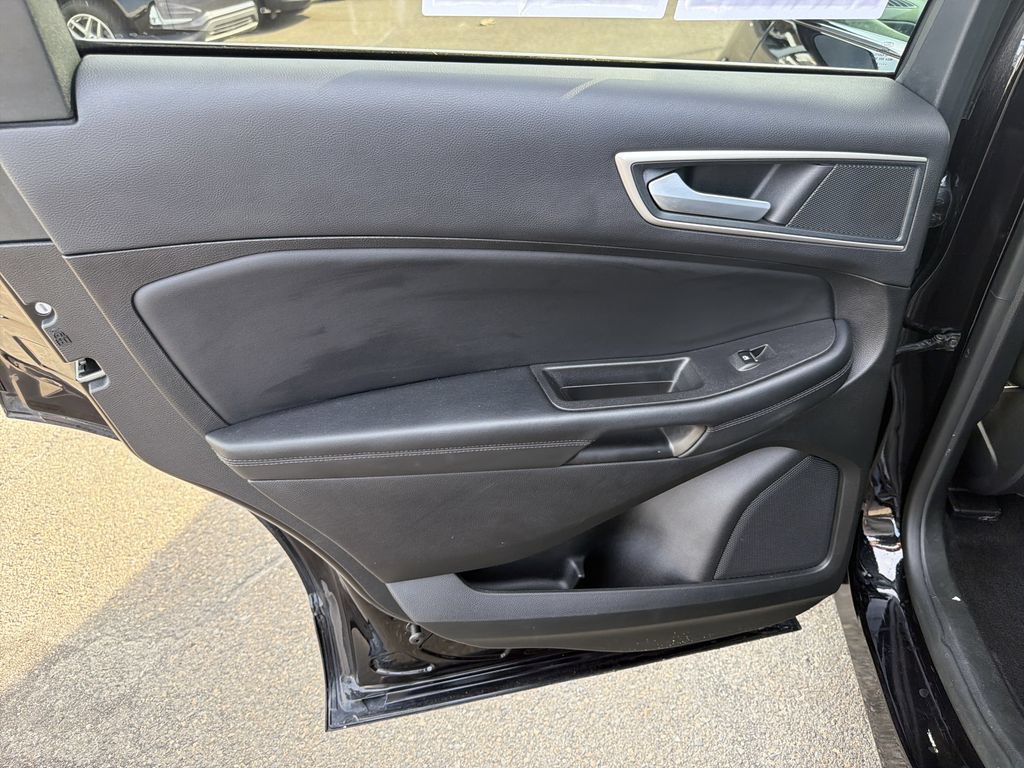 Used 2024 Ford Edge SEL w/ Convenience Package AWD/4WD image 12