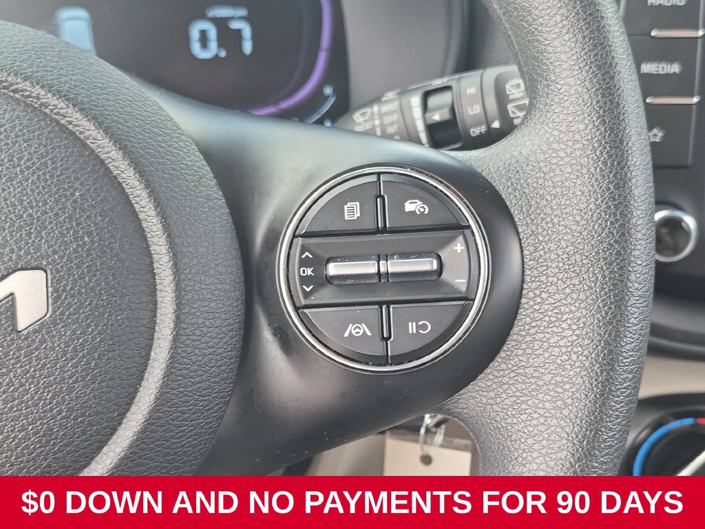 Used 2025 Kia Soul LX FWD image 21