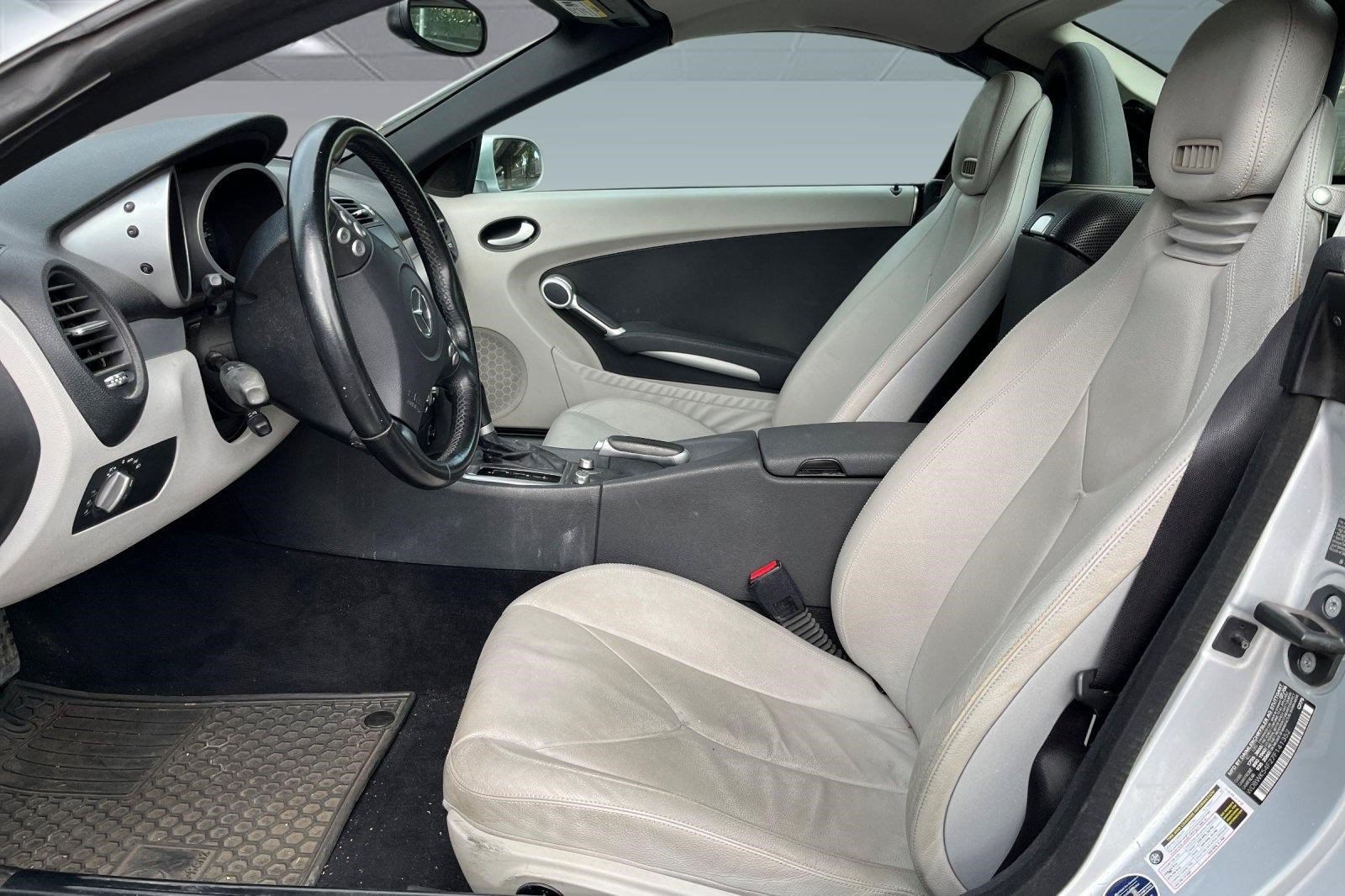 Used 2007 Mercedes-Benz SLK 280 image 3