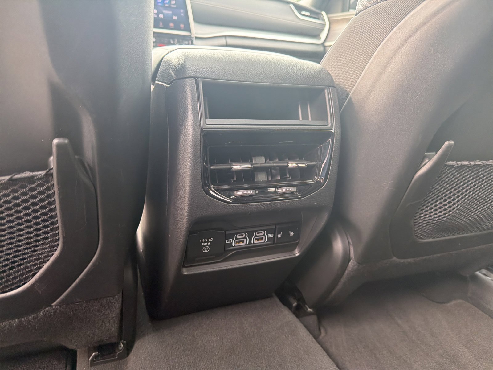 Used 2024 Jeep Grand Cherokee Limited 4xe AWD/4WD image 22