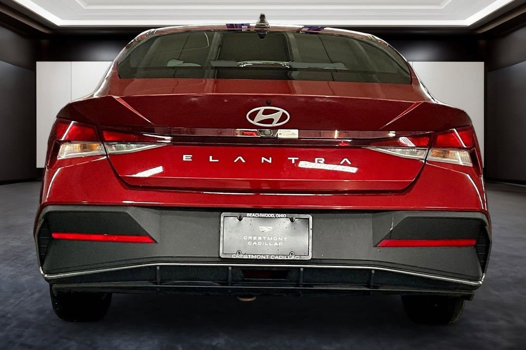Used 2024 Hyundai Elantra SEL image 5