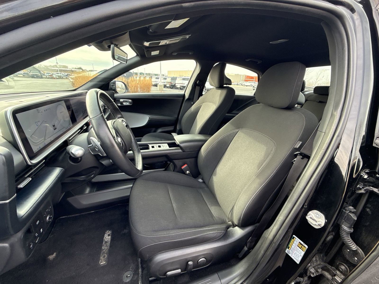 Used 2024 Hyundai Ioniq 6 SE image 13