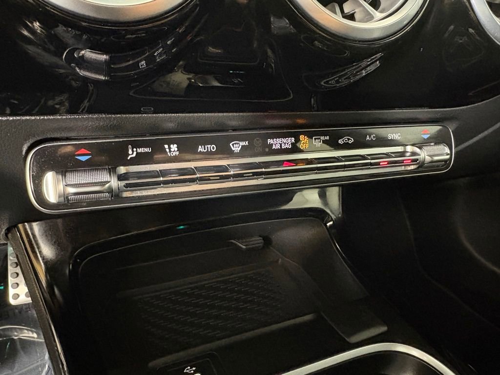 Used 2025 Mercedes-Benz CLA 250 image 36