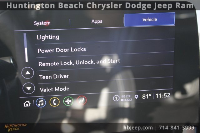 Used 2023 Chevrolet Corvette Stingray Convertible w/ Z51 Performance Package image 29