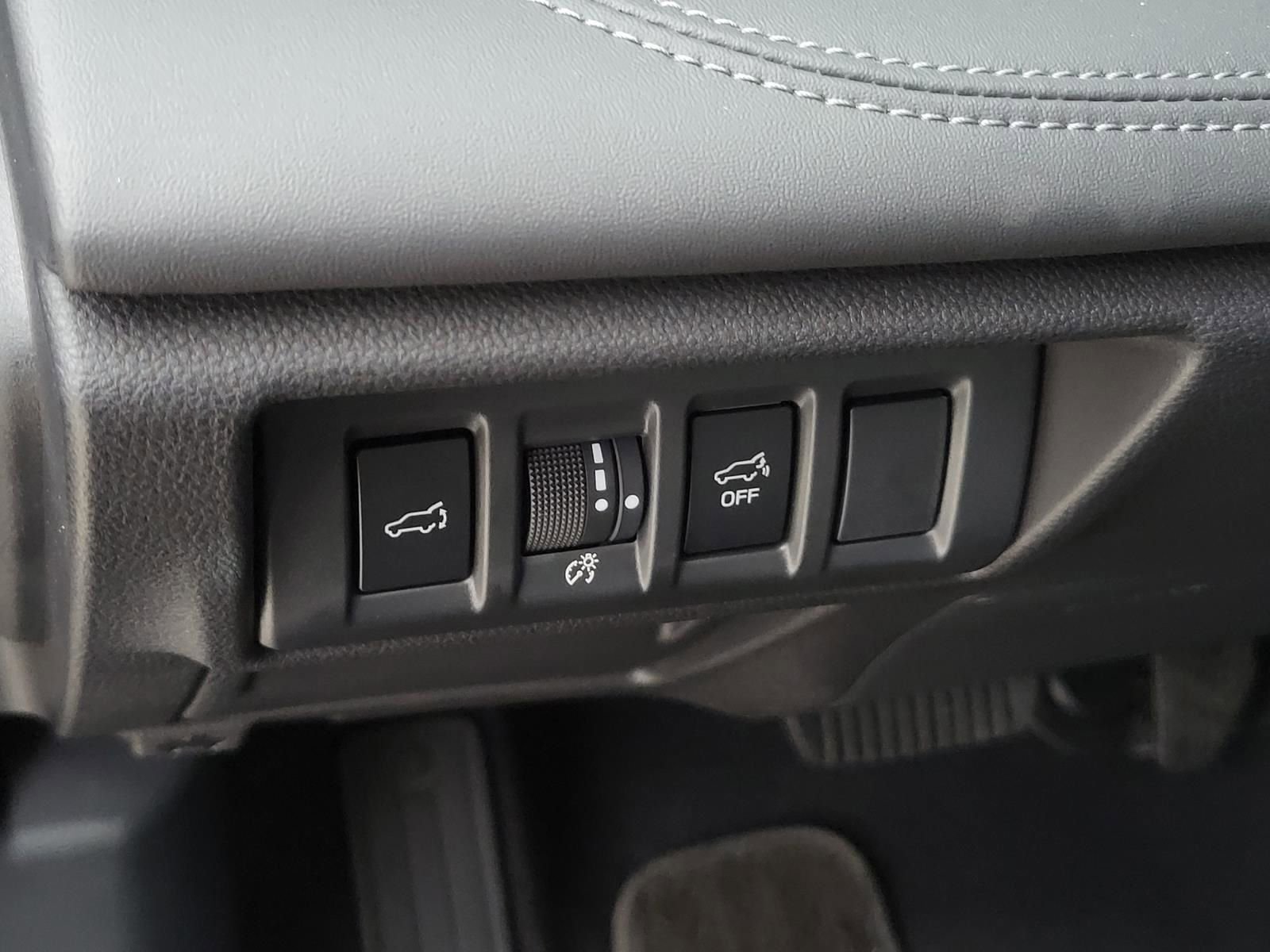 Certified 2025 Subaru Outback Limited image 22