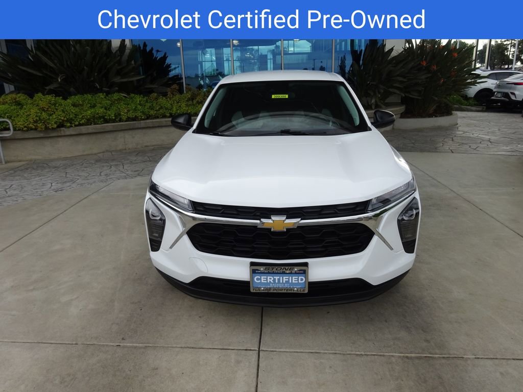 Certified 2024 Chevrolet Trax LS FWD image 2