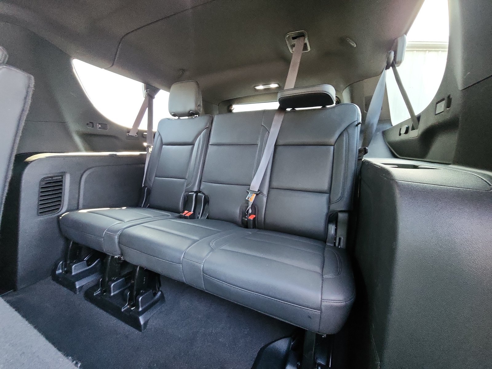 Used 2024 Chevrolet Suburban LT AWD/4WD image 23