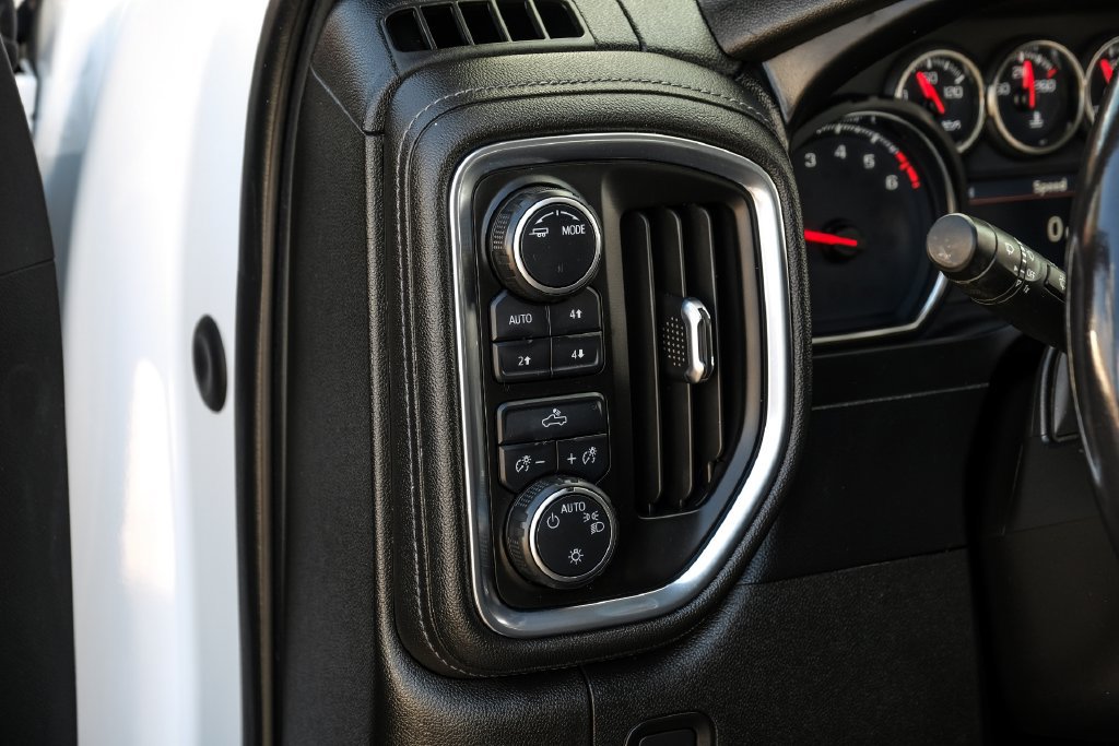 Used 2021 Chevrolet Silverado 1500 LT AWD/4WD image 26