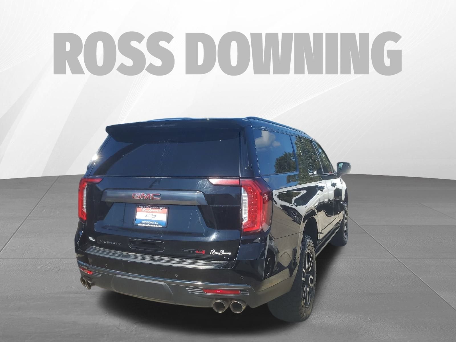 Used 2023 GMC Yukon XL AT4 w/ AT4 Premium Package image 4