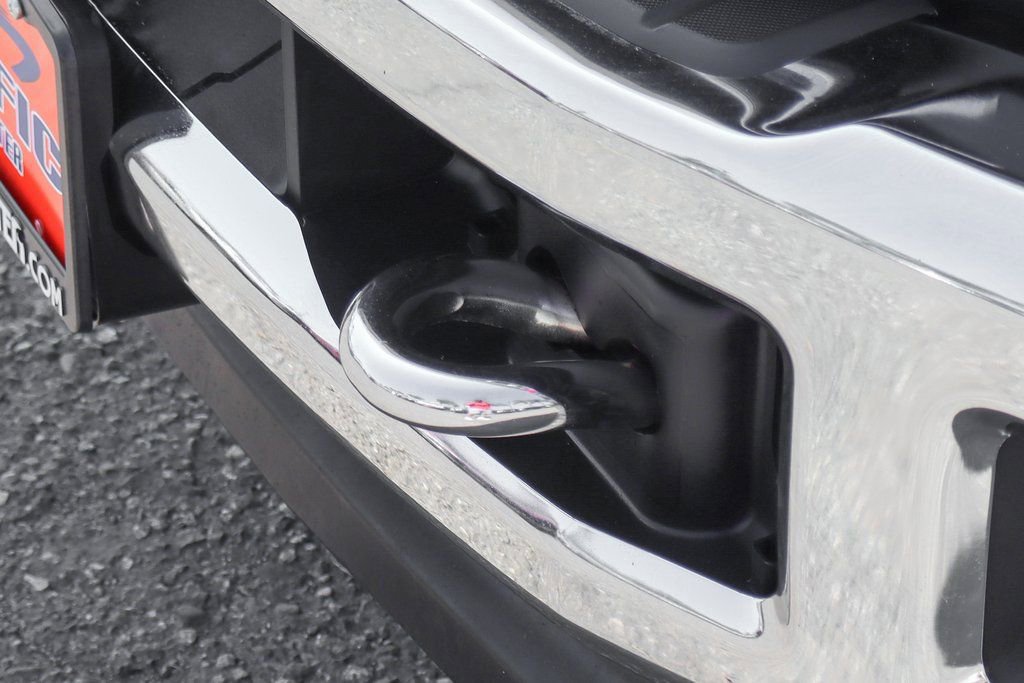 Used 2017 Ford F350 Lariat w/ Chrome Package image 47