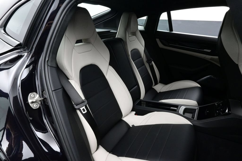 New 2026 Porsche Panamera GTS AWD/4WD image 17