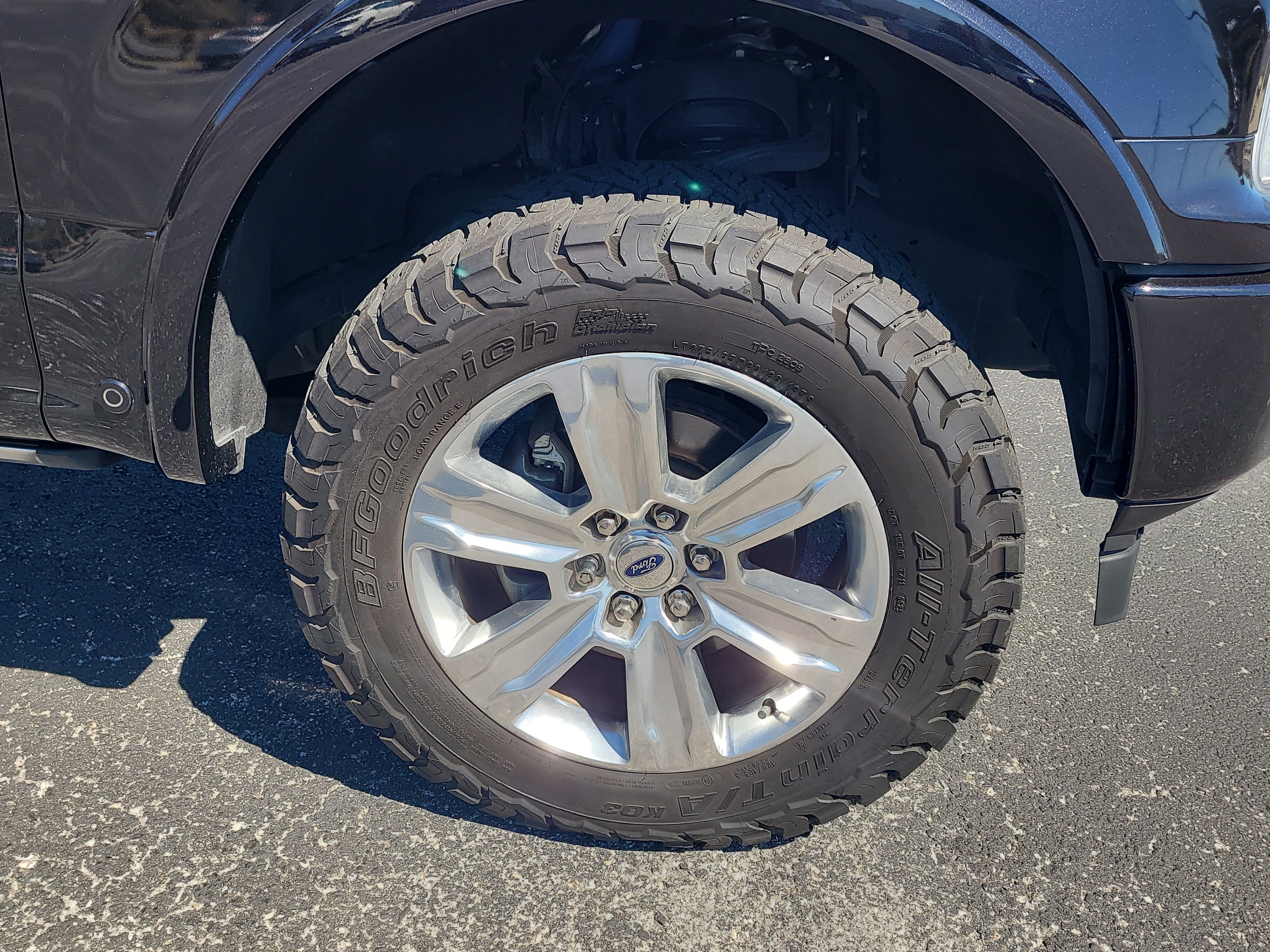 Used 2019 Ford F150 Platinum w/ Equipment Group 701A Luxury image 10