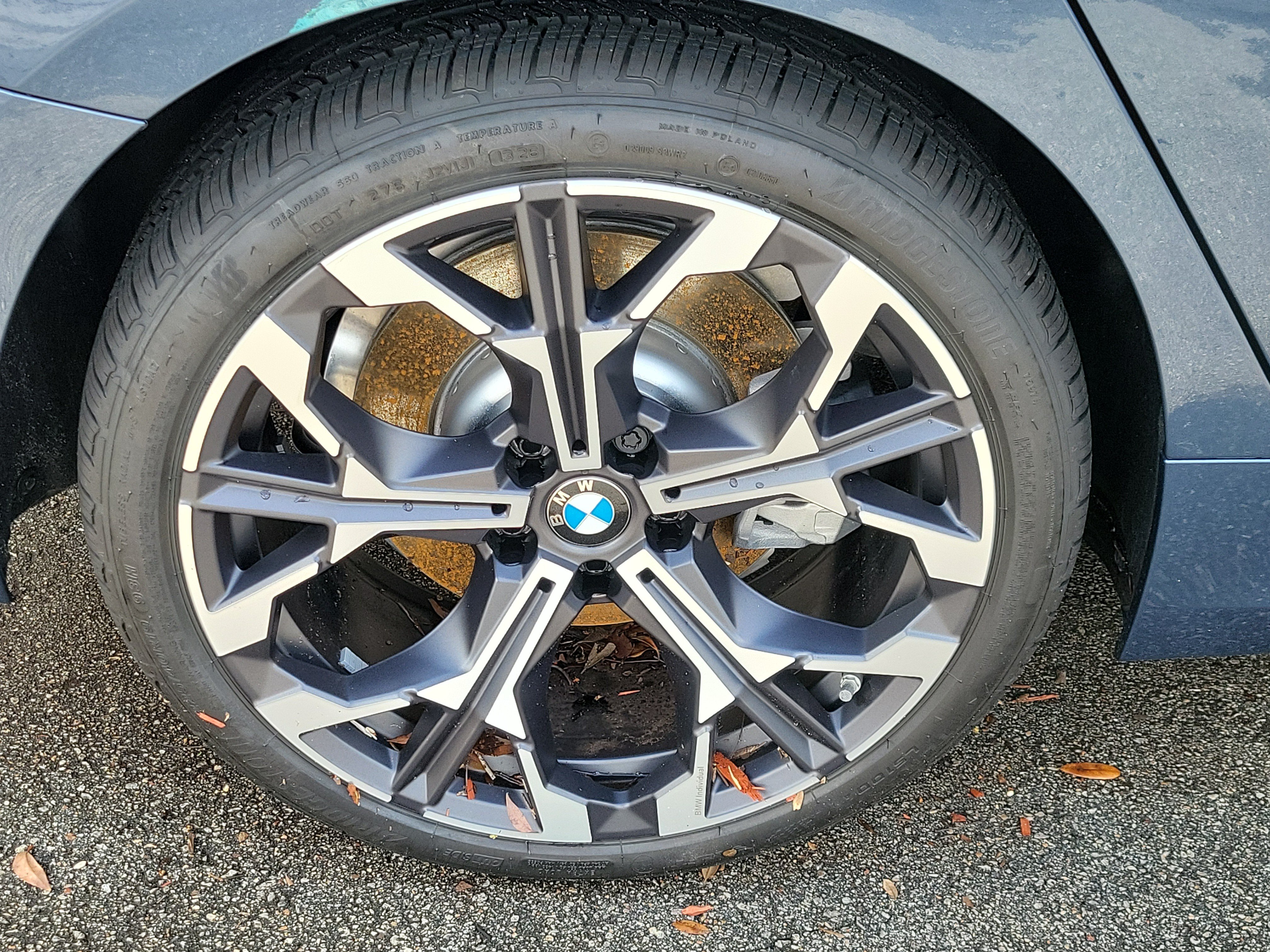 New 2026 BMW 330i Sedan w/ Premium Package RWD image 5
