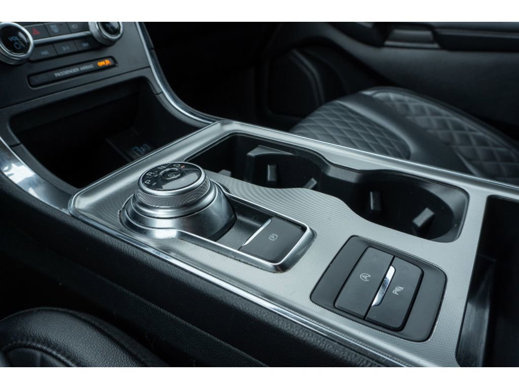 Used 2024 Ford Edge Titanium image 23