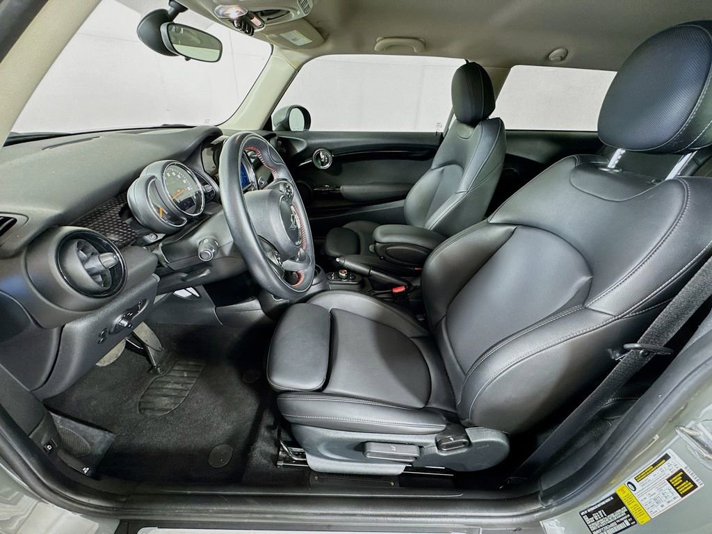 Used 2019 MINI Cooper S w/ Signature Upholstery Package image 24