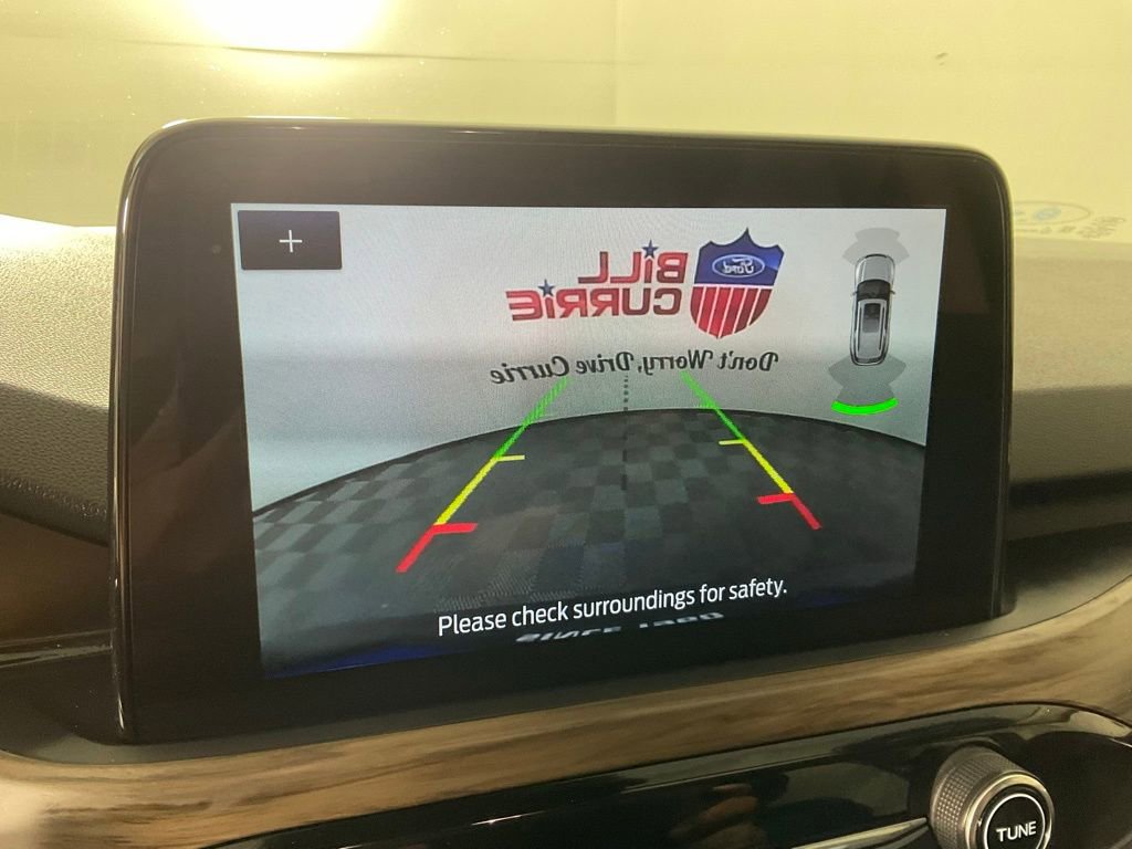 Used 2020 Ford Escape Titanium image 22