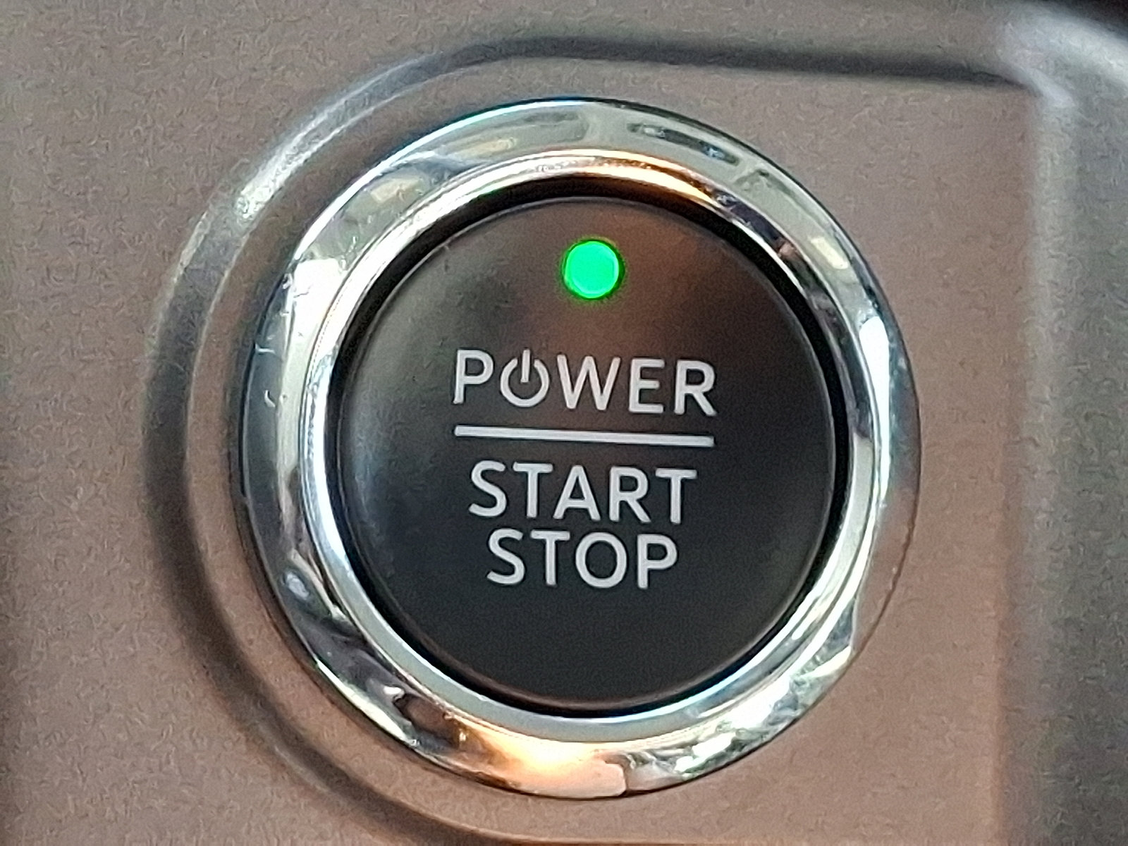 Used 2025 Ford F150 Lightning XLT AWD/4WD image 25
