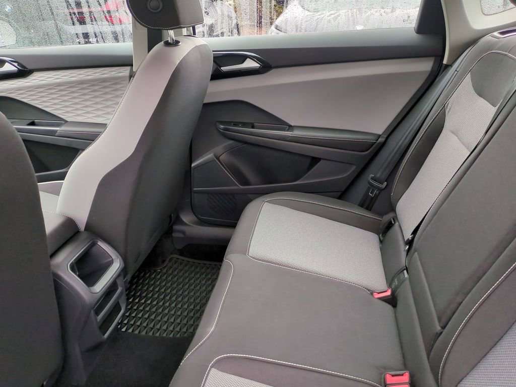Used 2024 Volkswagen Taos S image 30