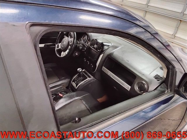 Used 2015 Jeep Compass Latitude AWD/4WD image 14