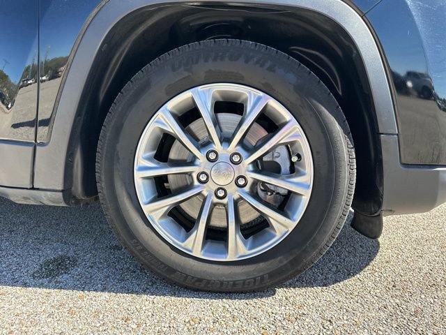 Used 2019 Jeep Cherokee Latitude Plus image 52