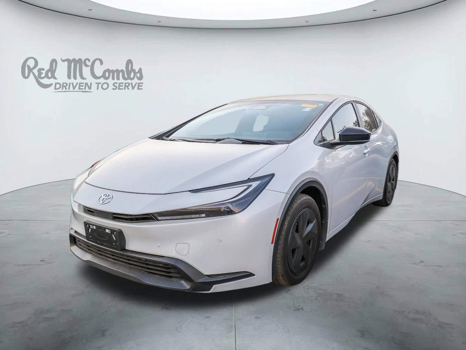 Used 2026 Toyota Prius LE image 1