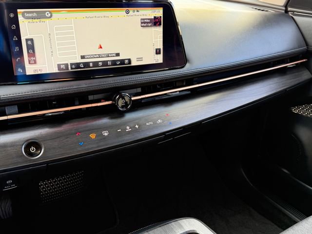 Certified 2024 Nissan Ariya FWD image 18