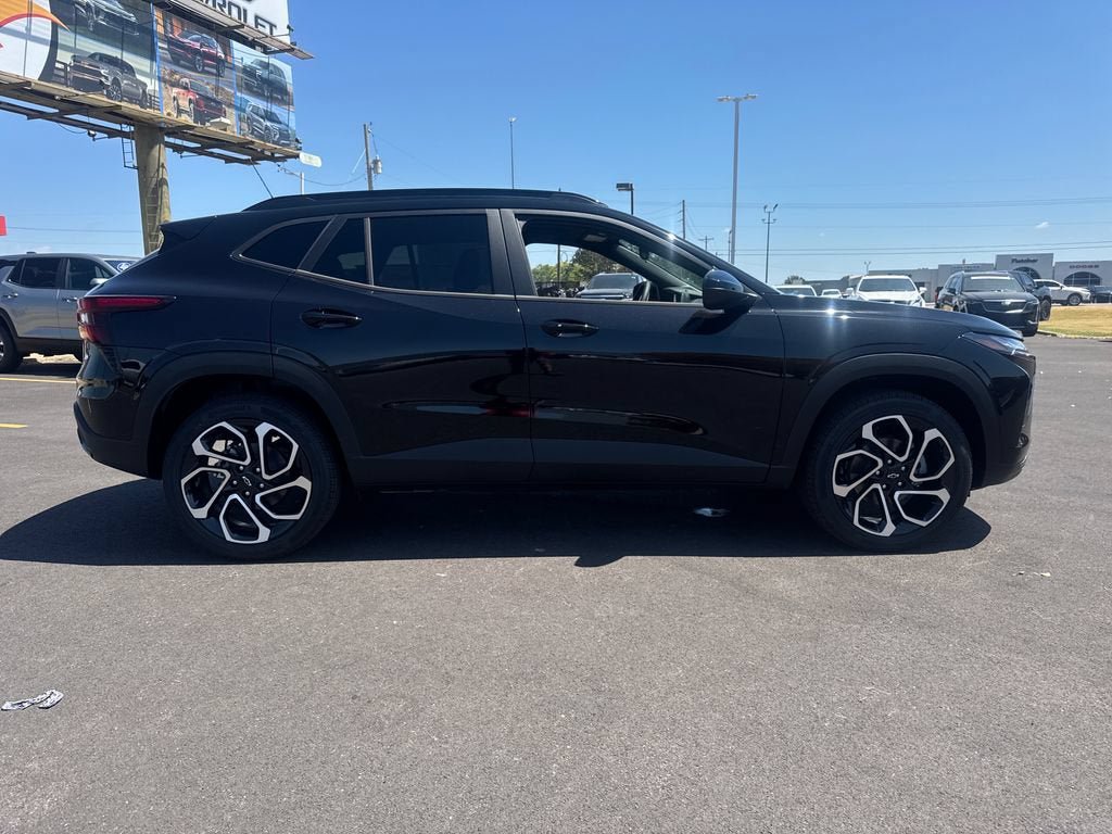 New 2026 Chevrolet Trax RS FWD image 8