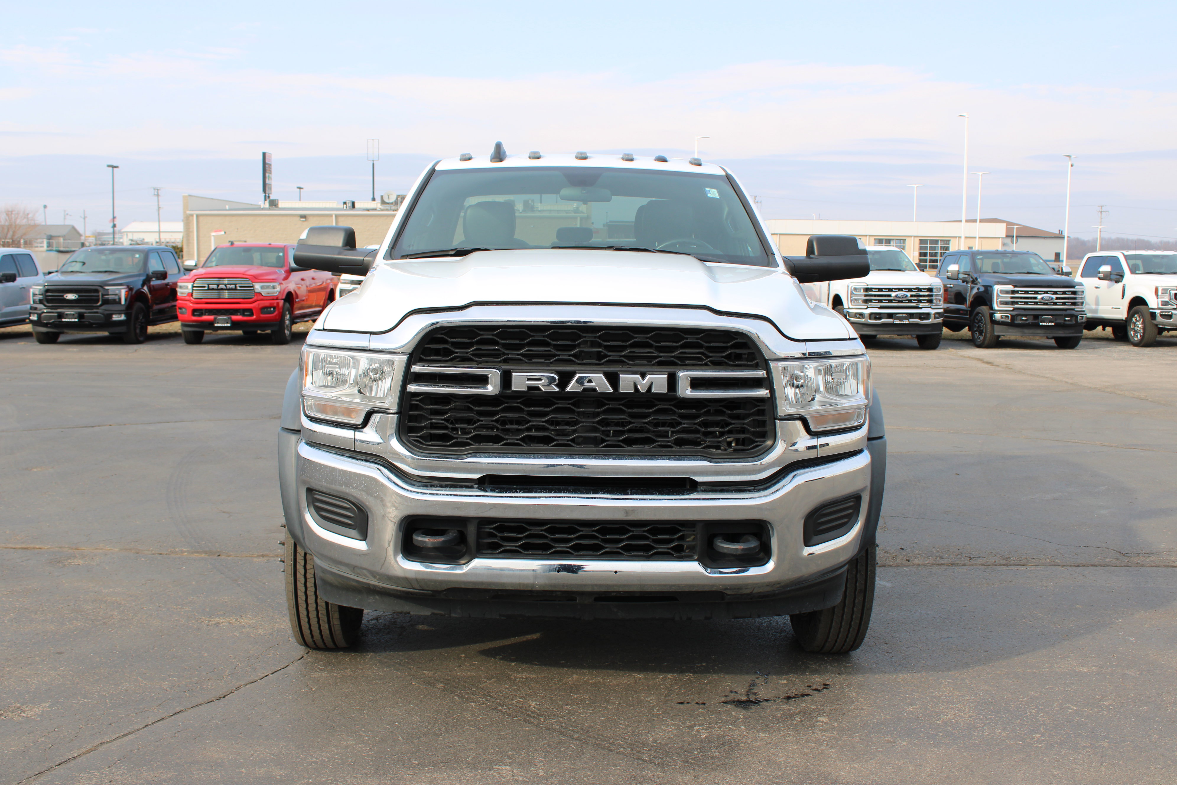 Used 2022 RAM 5500 Tradesman w/ Chrome Appearance Group image 3