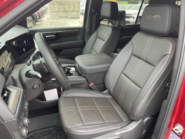 New 2026 Chevrolet Suburban High Country AWD/4WD image 11