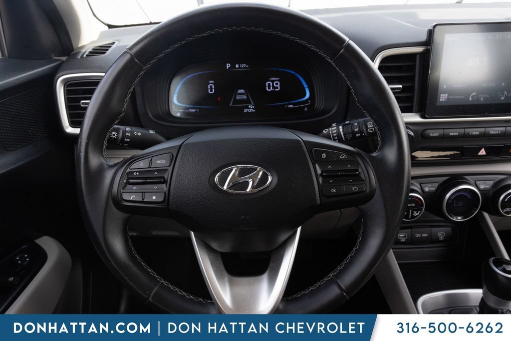 Used 2025 Hyundai Venue SEL FWD image 6