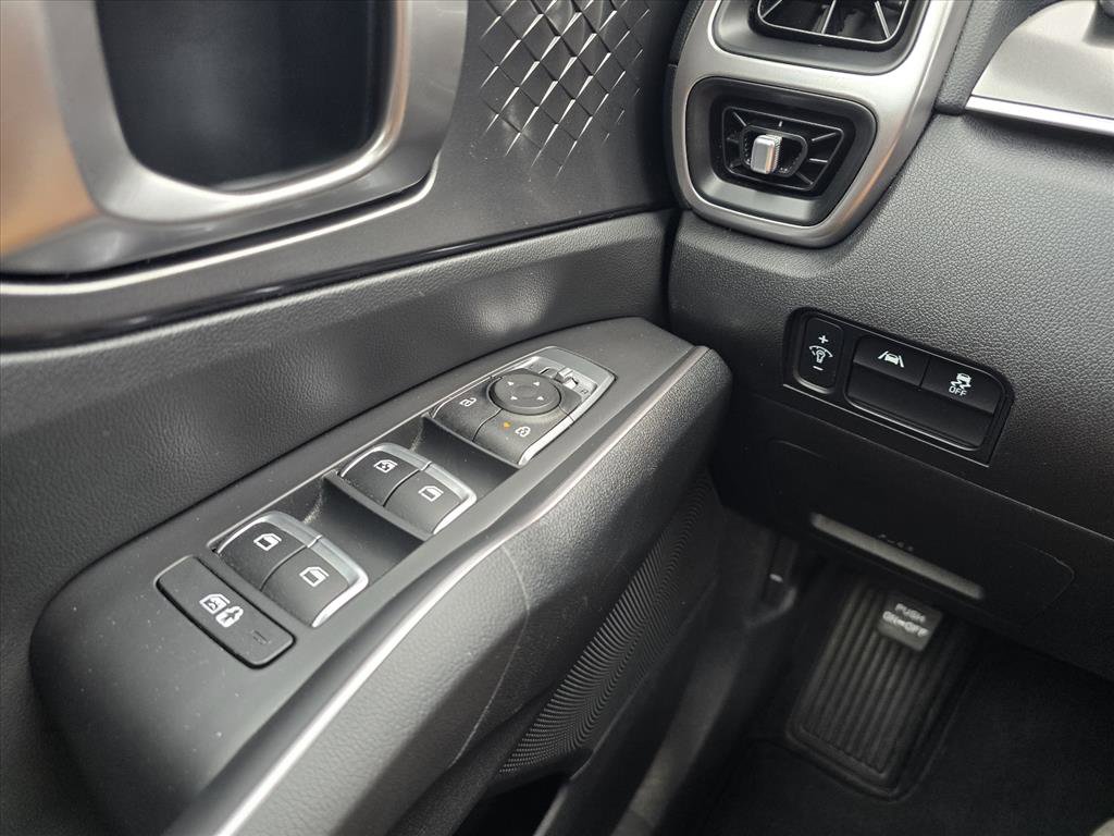 Used 2021 Kia Sorento S w/ Panoramic Sunroof Package image 22