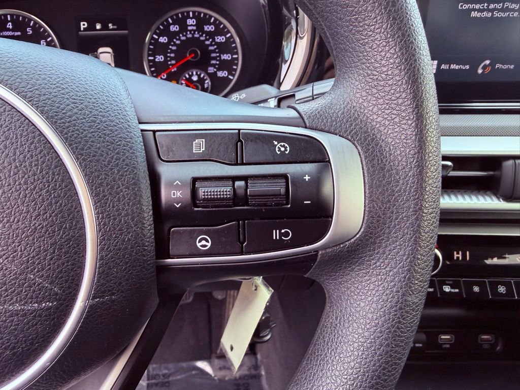 Used 2022 Kia K5 LX image 19