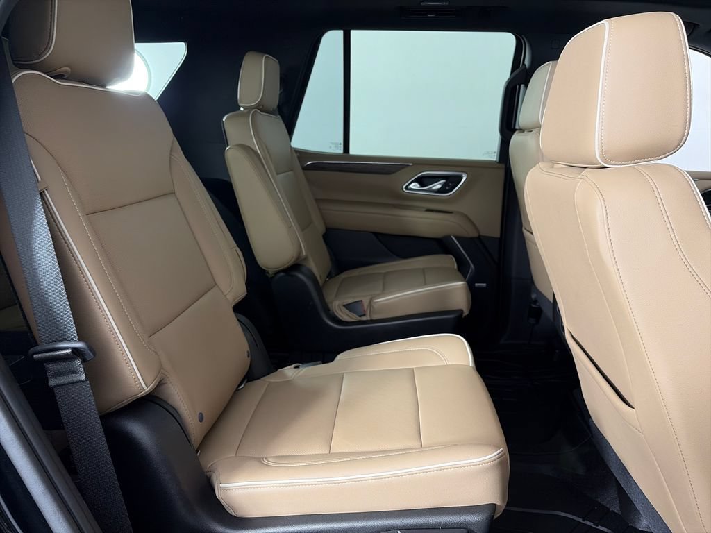 Used 2021 Chevrolet Tahoe Premier w/ Premium Package AWD/4WD image 30