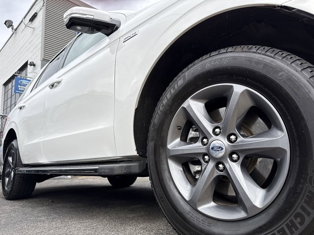 Used 2021 Ford Expedition XLT image 8
