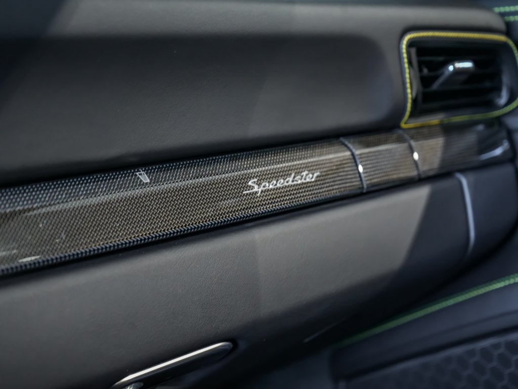 Certified 2019 Porsche 911 Speedster RWD image 29