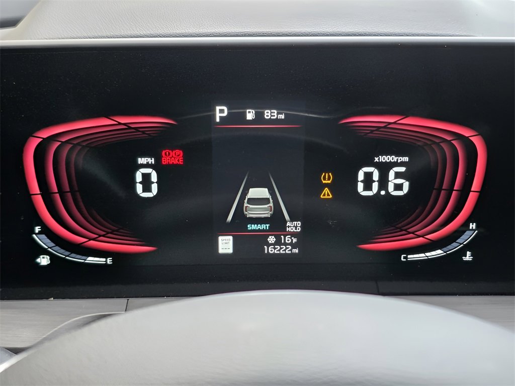 Used 2025 Kia Telluride AWD image 29