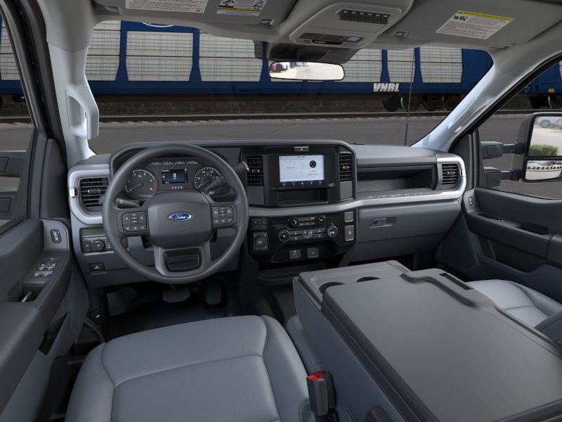 New 2026 Ford F350 4x4 Crew Cab DRW Super Duty image 9