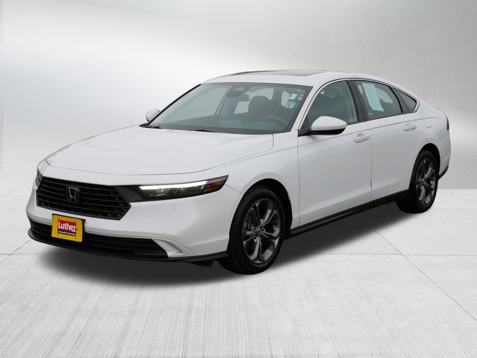 Used 2023 Honda Accord EX image 3