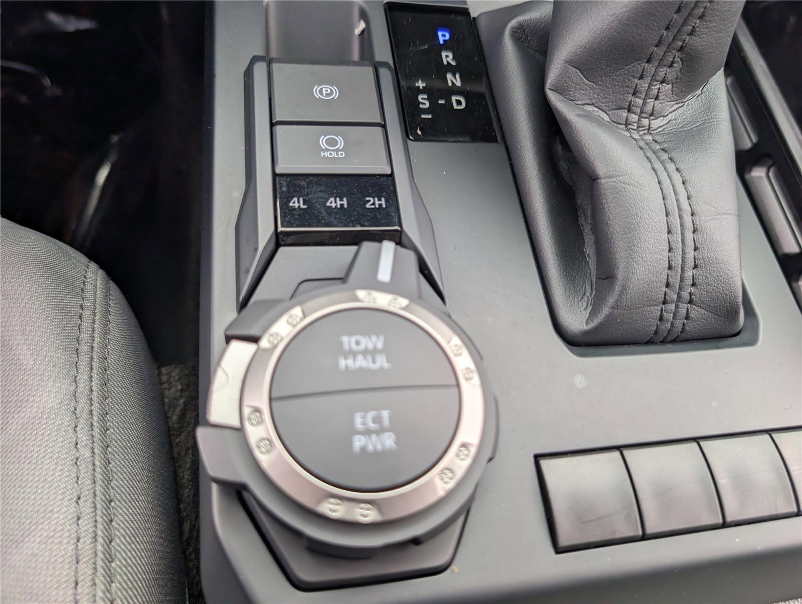 Used 2024 Toyota Tacoma SR5 AWD/4WD image 22