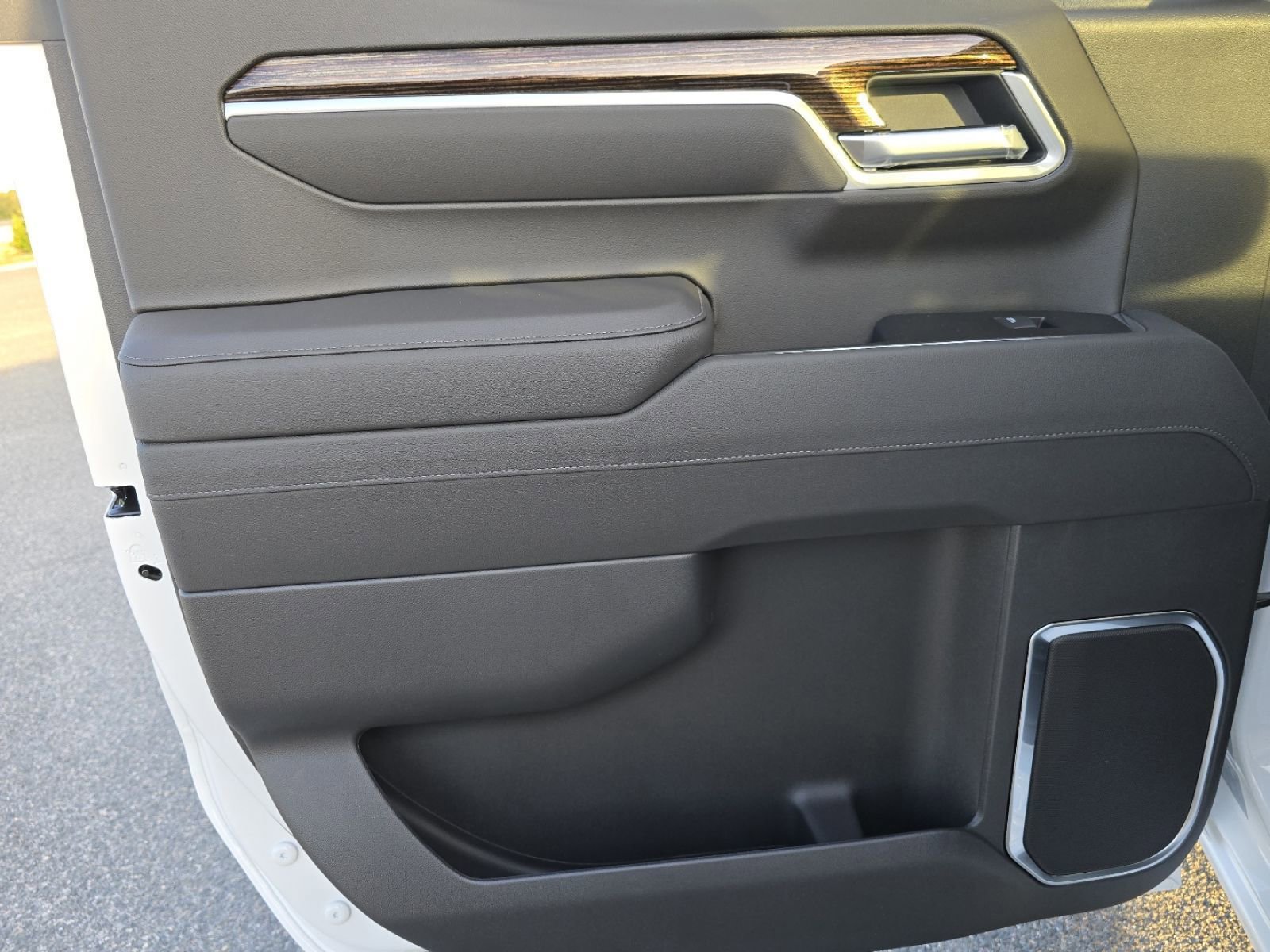 New 2026 GMC Sierra 1500 Elevation image 25