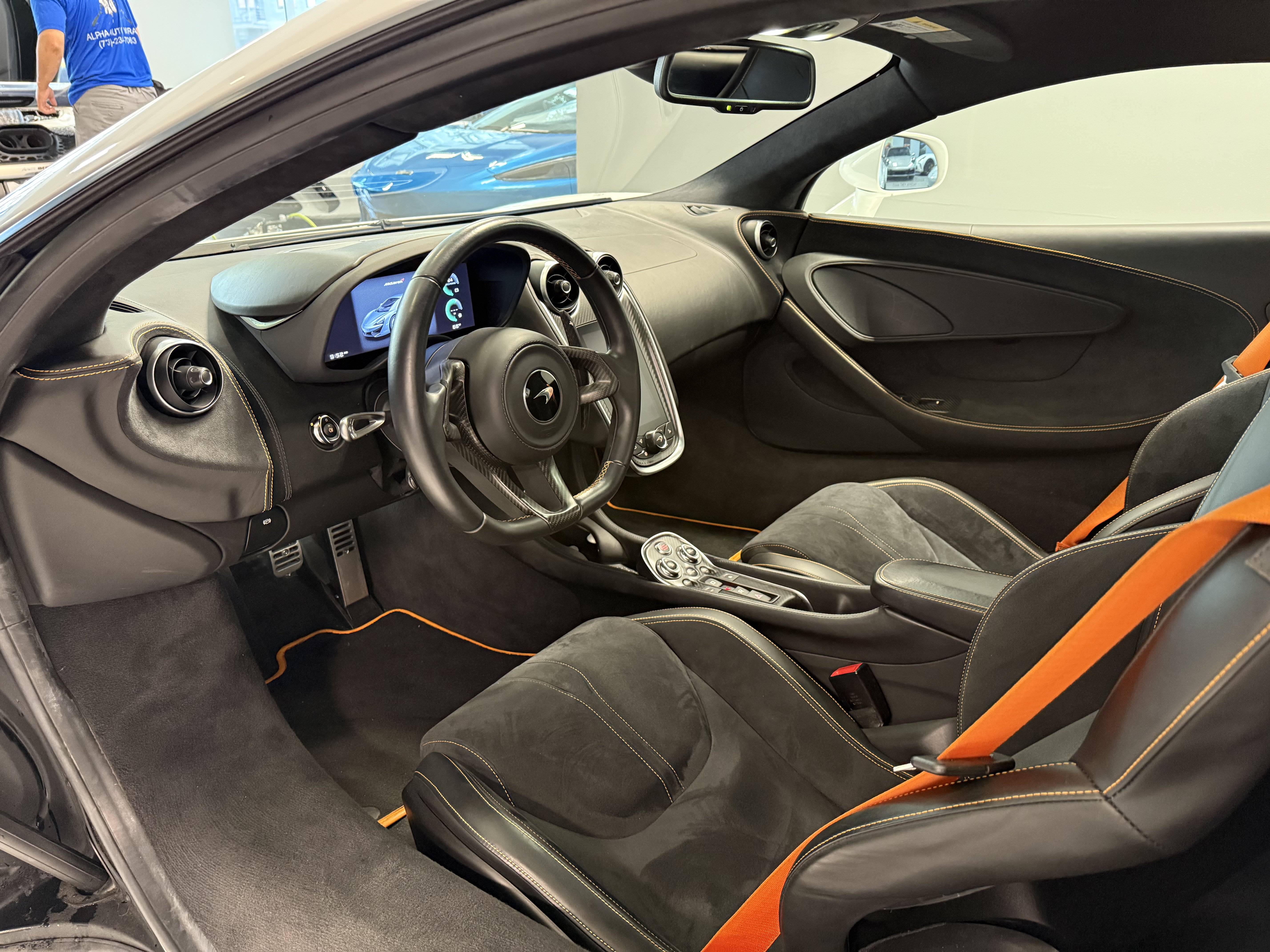 Used 2019 McLaren 570S Coupe RWD image 10