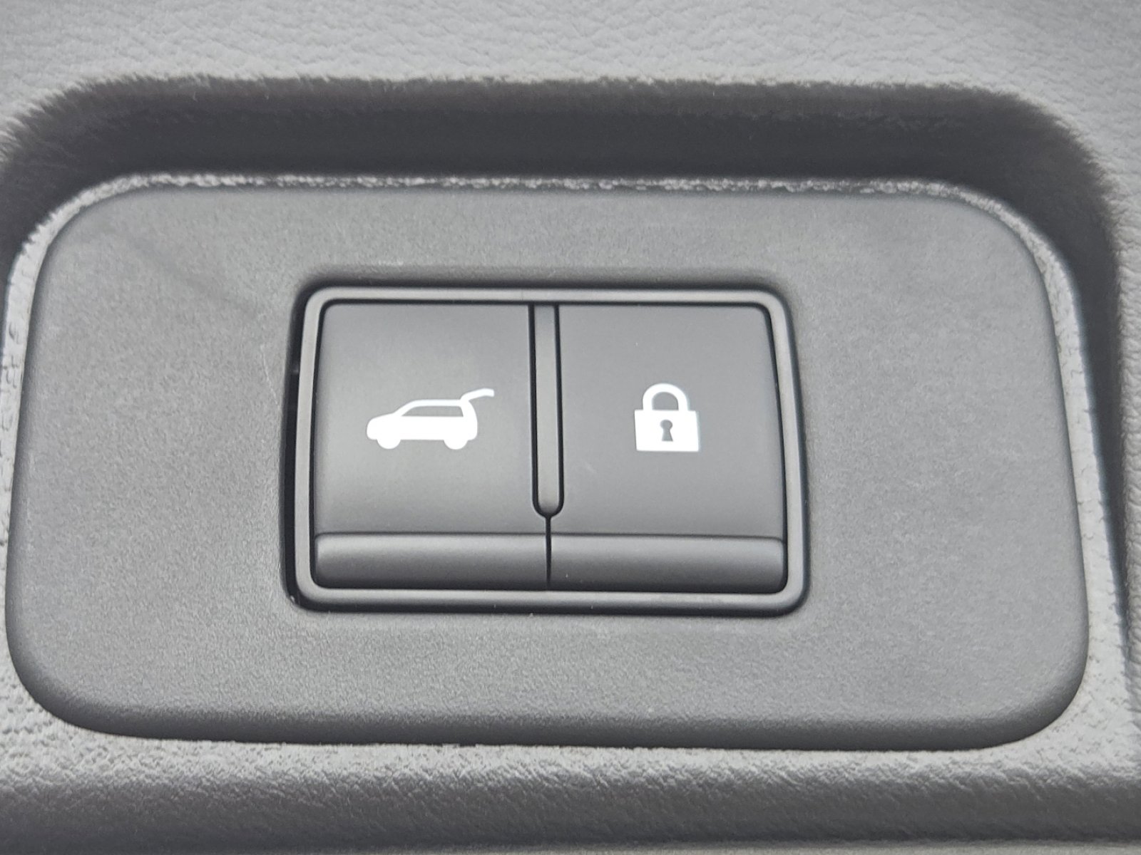 Used 2024 Nissan Rogue SL image 22