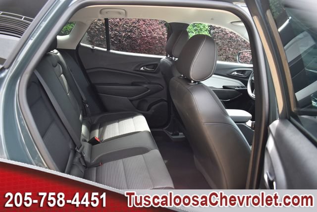 Used 2025 Chevrolet Trax LT FWD image 20