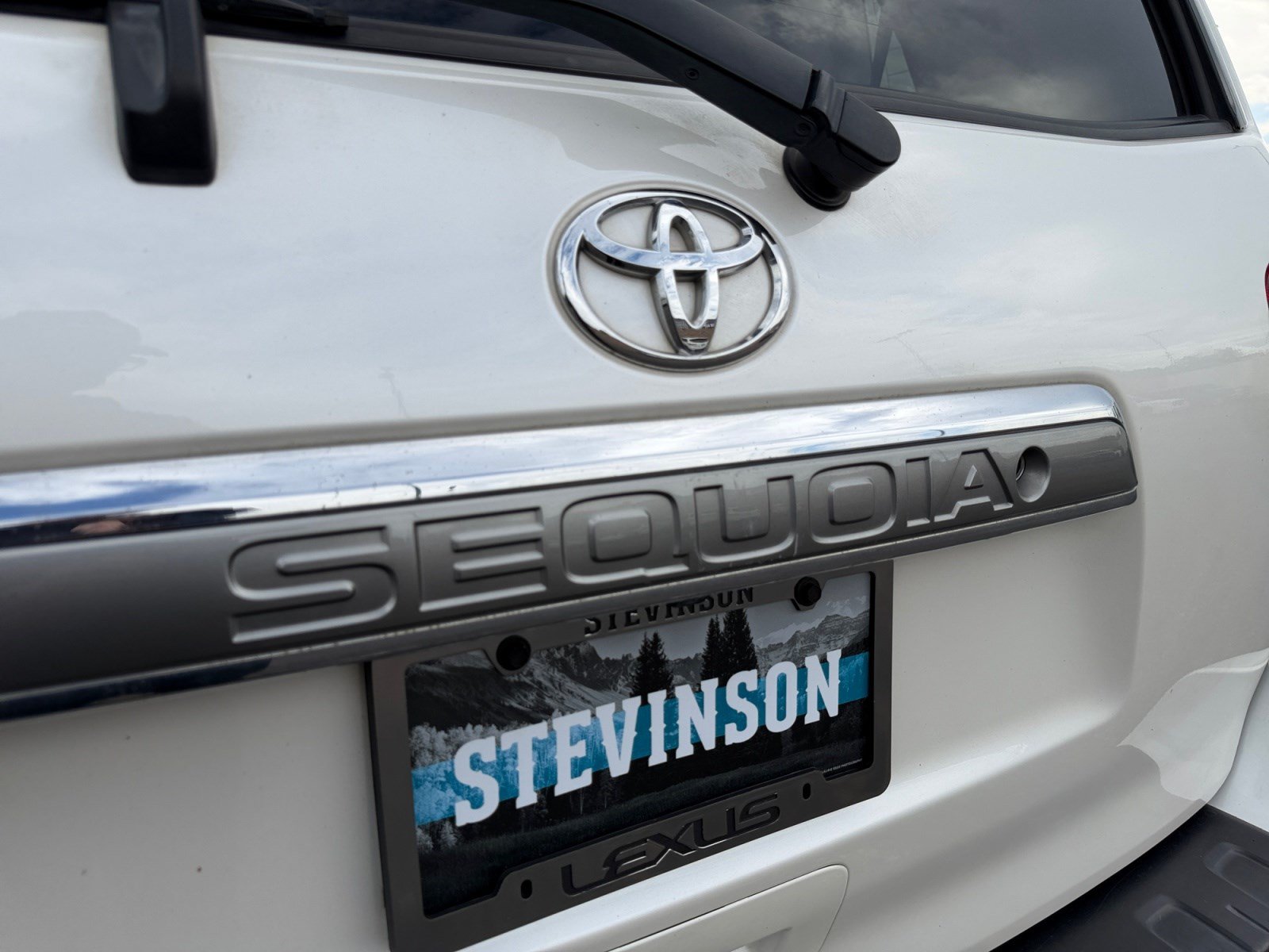 Used 2019 Toyota Sequoia Platinum w/ Carpet Mat Package (TMS) AWD/4WD image 23