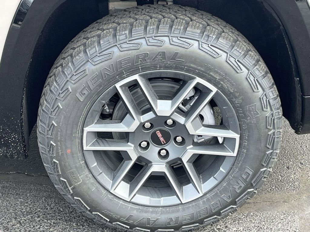New 2026 GMC Terrain AT4 w/ Convenience Package III image 9