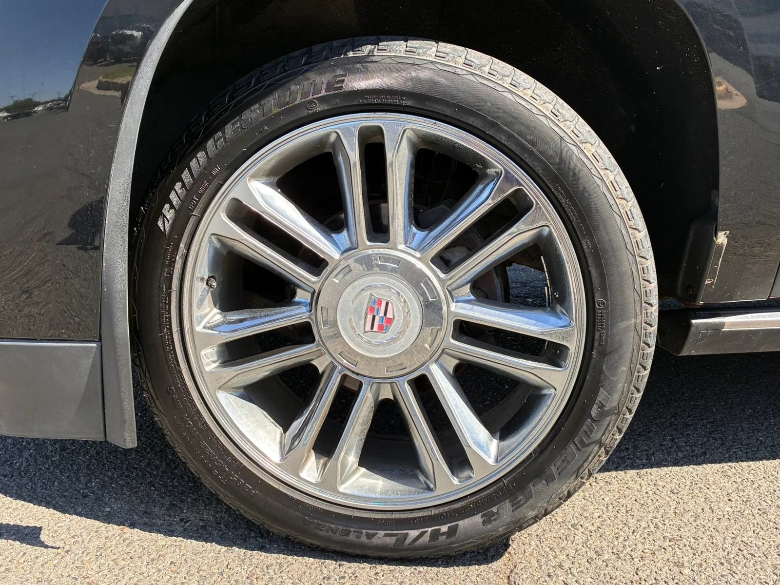 Used 2015 Cadillac Escalade Premium AWD/4WD image 13