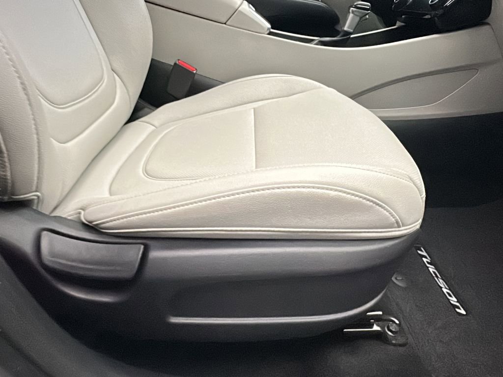 Certified 2025 Hyundai Tucson SEL image 17
