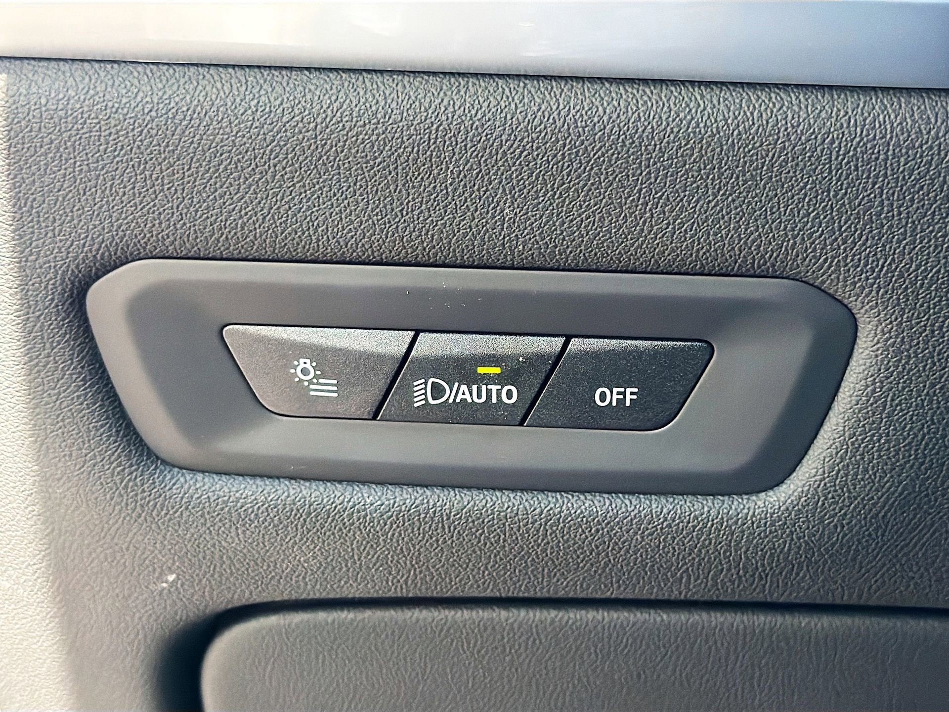 Certified 2024 BMW X5 sDrive40i w/ Premium Package image 37