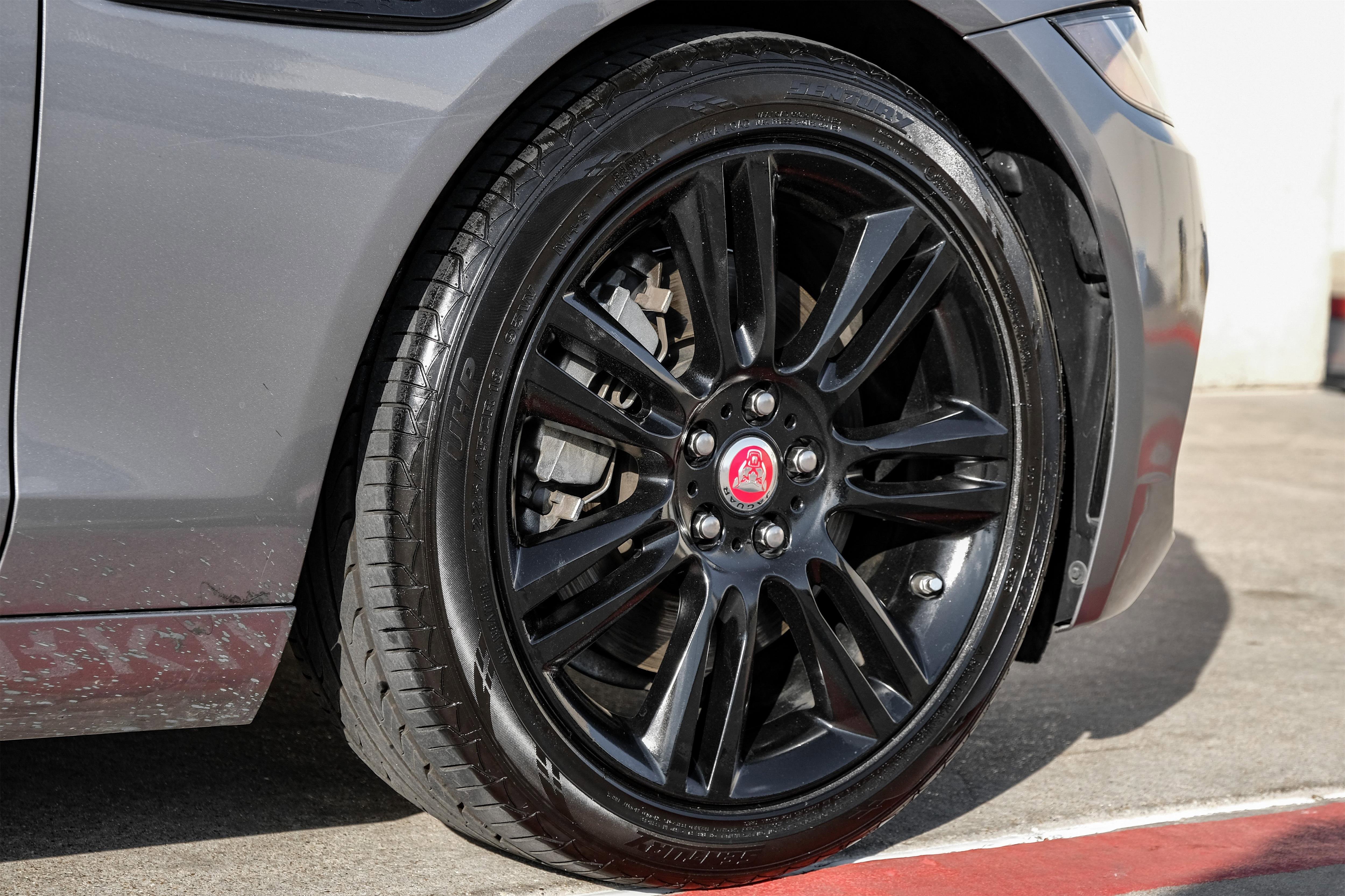 Used 2020 Jaguar XE S image 56