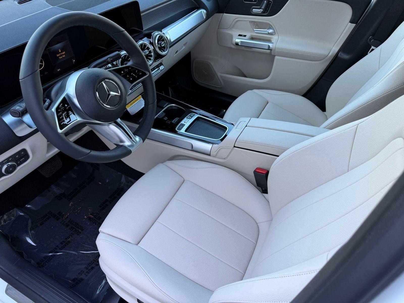 New 2026 Mercedes-Benz GLB 250 4MATIC image 4